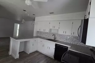 2539 Cleveland St, Hollywood, FL 33020 - Photo 11