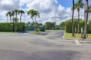 11 Royal Palm Way, Boca Raton, FL 33432 - Photo 23