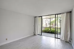 11 Royal Palm Way, Boca Raton, FL 33432 - Photo 5