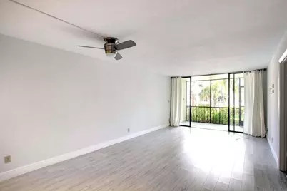 11 Royal Palm Way #1040, Boca Raton, FL 33432 - Photo 3