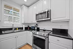 11818 Valencia Gardens Ave, Palm Beach Gardens, FL 33410 - Photo 15