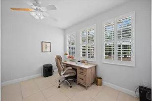 11818 Valencia Gardens Ave, Palm Beach Gardens, FL 33410 - Photo 5