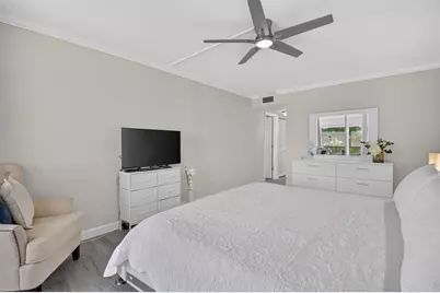 23249 Barwood Lane N #305, Boca Raton, FL 33428 - Photo 11