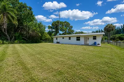 5502 San Diego Avenue, Fort Pierce, FL 34946 - Photo 17