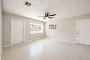 5502 San Diego Ave, Fort Pierce, FL 34946 - Photo 9