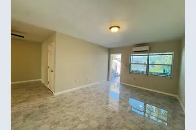 935 8th Street #2, Miami Beach, FL 33139 - Photo 1