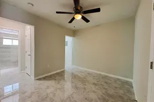 935 8th St, Miami Beach, FL 33139 - Photo 15