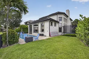 10415 St Germain Ct, Wellington, FL 33449 - Photo 9