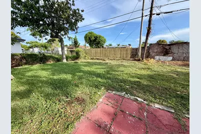 1061 W 4th Street, Riviera Beach, FL 33404 - Photo 7