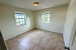 1061 W 4th St, Riviera Beach, FL 33404 - Photo 5