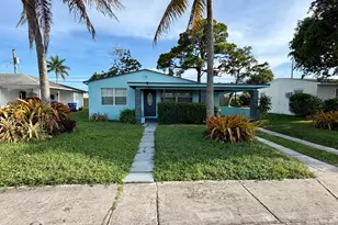1061 W 4th St, Riviera Beach, FL 33404 - Photo 9