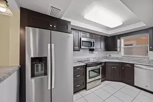 725 N Riverside Dr, Pompano Beach, FL 33062 - Photo 1