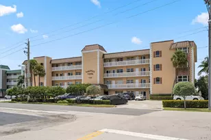 725 N Riverside Dr, Pompano Beach, FL 33062 - Photo 11