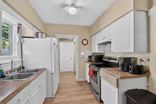 633 Franklin Rd, West Palm Beach, FL 33405 - Photo 9