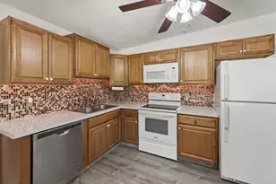3920 Edwards Rd, Fort Pierce, FL 34981 - Photo 7