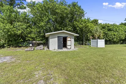 3920 Edwards Road, Fort Pierce, FL 34981 - Photo 5
