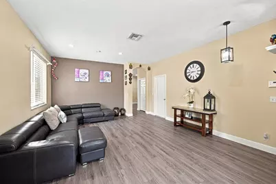5021 Pebblebrook Terrace, Coconut Creek, FL 33073 - Photo 9