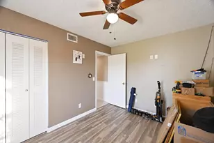 1673 SE Green Acres Cir, Port Saint Lucie, FL 34952 - Photo 17