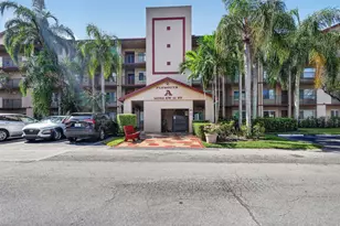 13700 SW 11th St, Pembroke Pines, FL 33027 - Photo 1