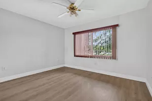 13700 SW 11th St, Pembroke Pines, FL 33027 - Photo 19