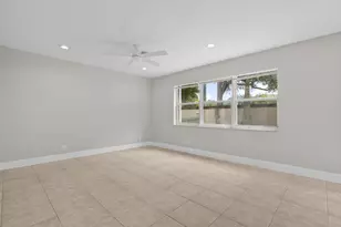 4250 NW 1st Pl, Deerfield Beach, FL 33442 - Photo 15
