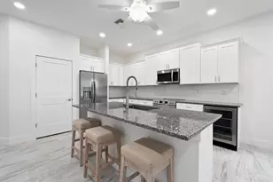 1024 SW 35th St, Palm City, FL 34990 - Photo 7