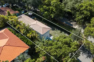 1015 Madrid St, Coral Gables, FL 33134 - Photo 25