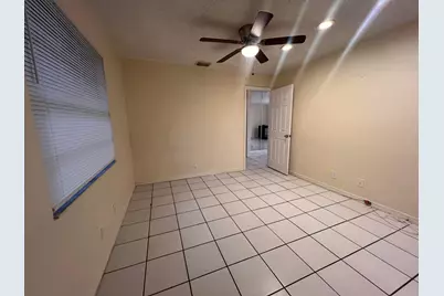 5320 Elmhurst Road #B, West Palm Beach, FL 33417 - Photo 13