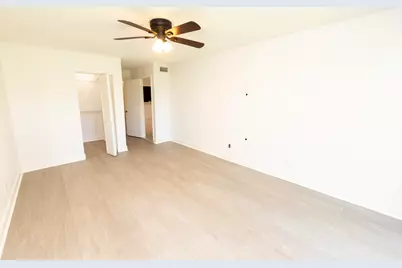 11060 S Lakeview Drive #11060, Pembroke Pines, FL 33026 - Photo 33