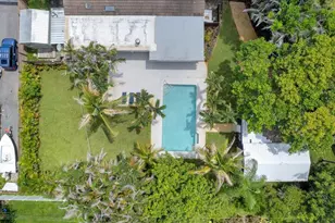 2488 NW South Manor Ave, Stuart, FL 34994 - Photo 3