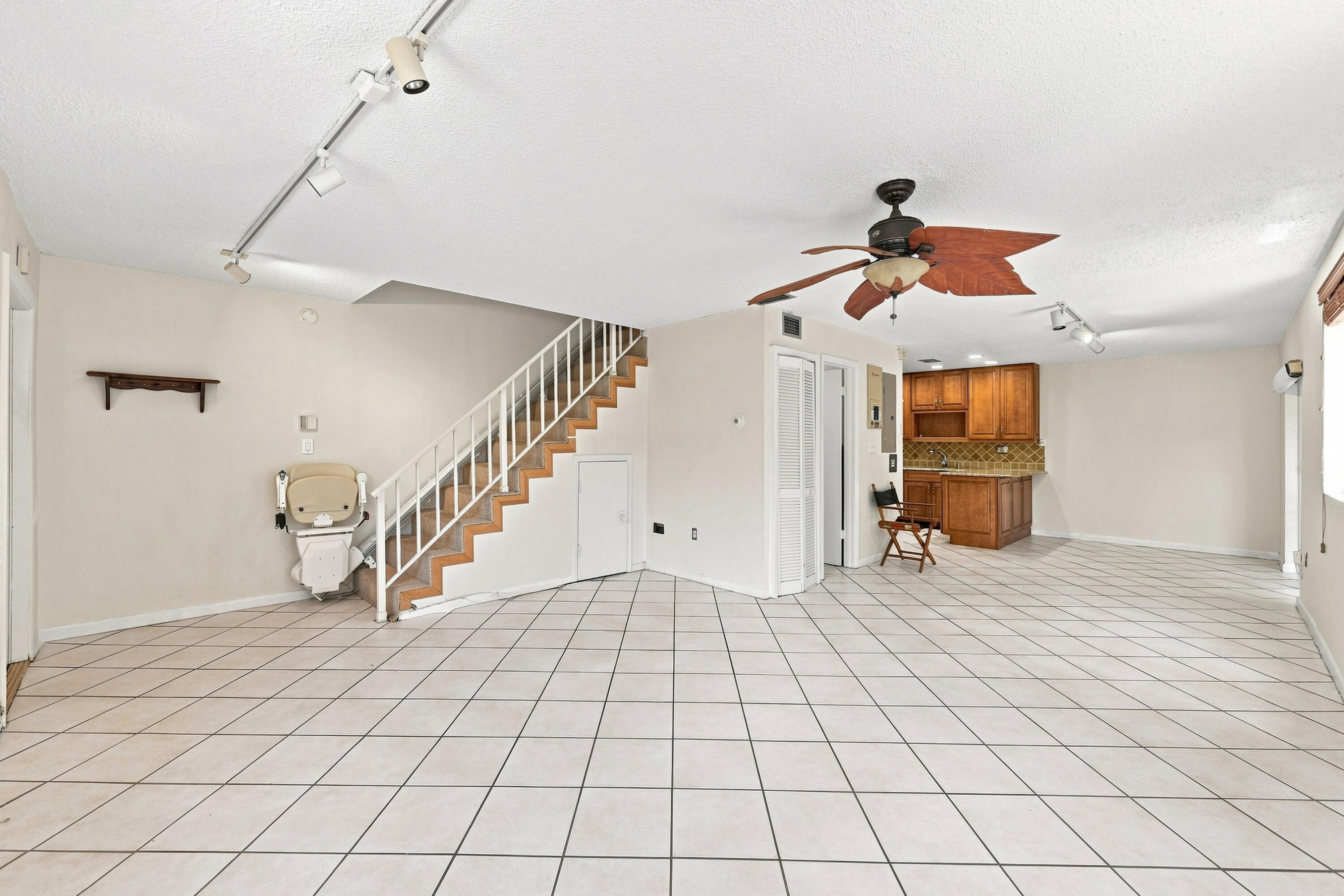 3203 McDonald St #3203 - 3203 McDonald St #3203, Miami, FL 33133 Luxury Property | Jose Angel Pina