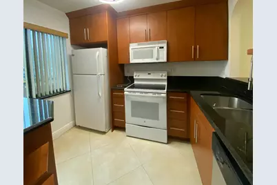 139 Sparrow Drive #2G, Royal Palm Beach, FL 33411 - Photo 7