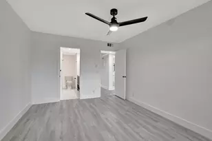 2053 Wolverton C, Boca Raton, FL 33434 - Photo 7