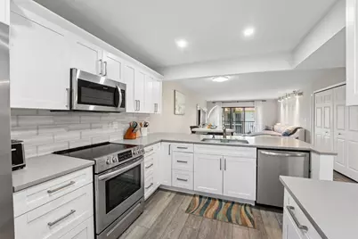 327 Lakeview Drive #203, Weston, FL 33326 - Photo 7
