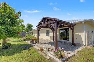 2585 SE Lakewood St, Port Saint Lucie, FL 34952 - Photo 21