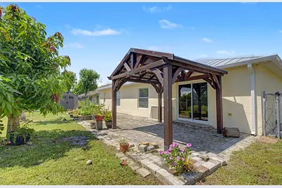 2585 SE Lakewood Street, Port Saint Lucie, FL 34952 - Photo 21
