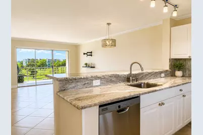 3661 Via Poinciana #513, Lake Worth, FL 33467 - Photo 3