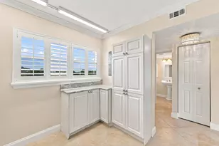 3661 Via Poinciana, Lake Worth, FL 33467 - Photo 3