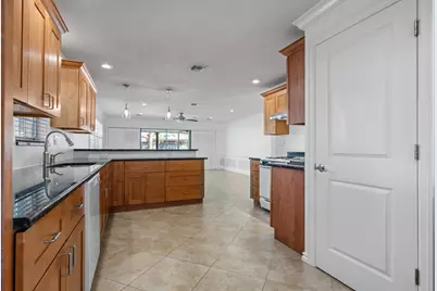3697 Holly Drive, Palm Beach Gardens, FL 33410 - Photo 7