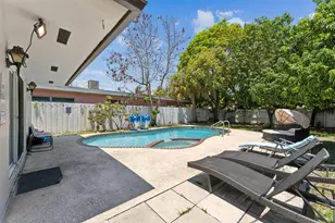 254 SW 8th St, Dania Beach, FL 33004 - Photo 27