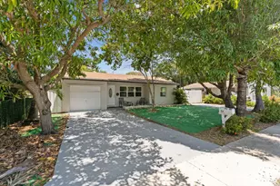 254 SW 8th St, Dania Beach, FL 33004 - Photo 1