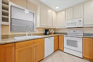1419 Riverside Cir, Wellington, FL 33414 - Photo 9