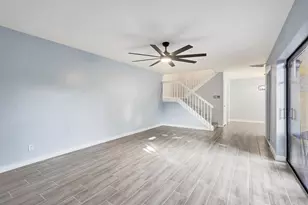 736 NW 98th Cir, Plantation, FL 33324 - Photo 17