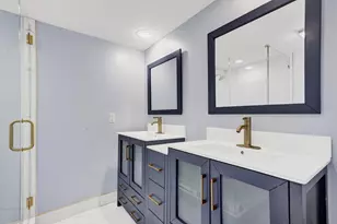 736 NW 98th Cir, Plantation, FL 33324 - Photo 7