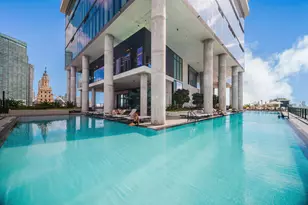 398 NE 5th St, Miami, FL 33132 - Photo 11