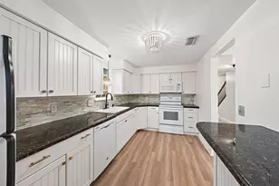 408 Georgian Park Dr, Jupiter, FL 33458 - Photo 3