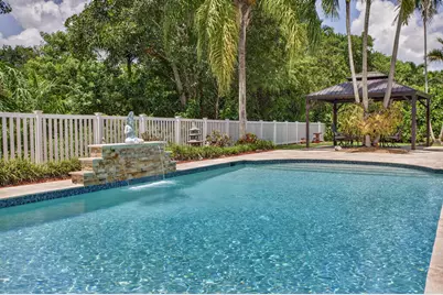 6161 NW 53rd Circle, Coral Springs, FL 33067 - Photo 11