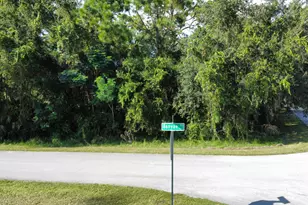 7102 Banyan St, Fort Pierce, FL 34951 - Photo 1
