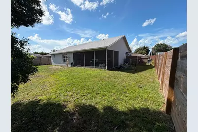1486 SE Grapeland Avenue, Port Saint Lucie, FL 34952 - Photo 15