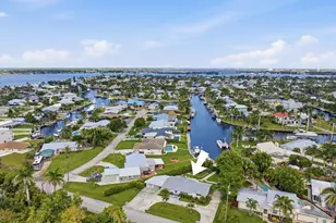 387 SW Riverway Blvd, Palm City, FL 34990 - Photo 43